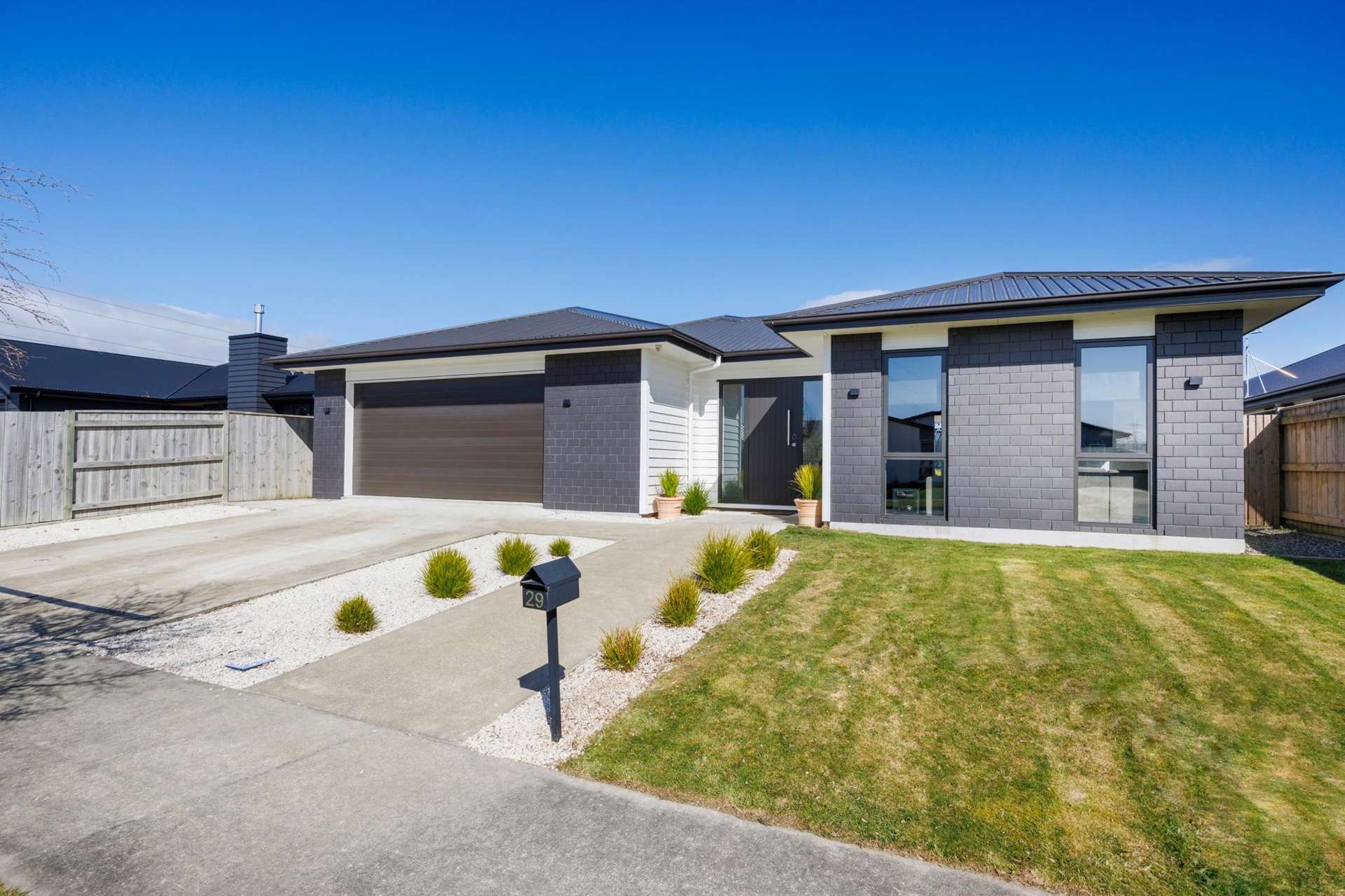 29 Sardinia Grove Fitzherbert_0