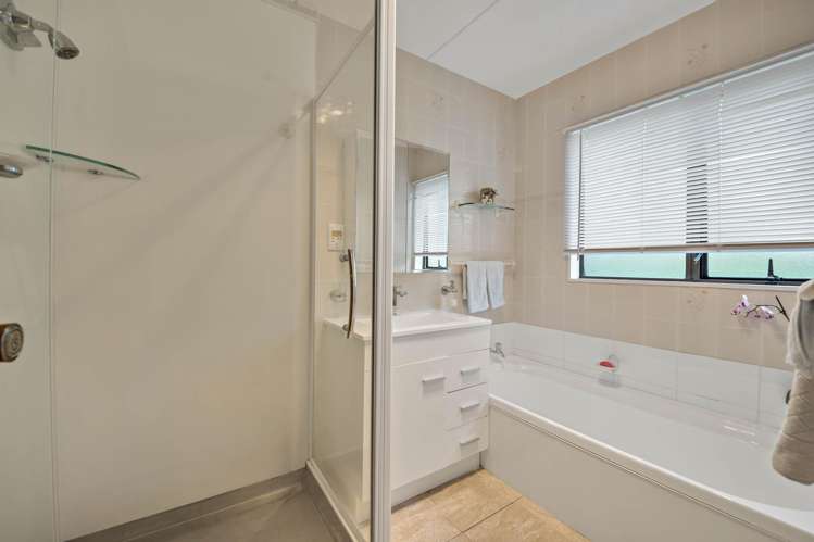 12 Nadine Place Mangere Bridge_17