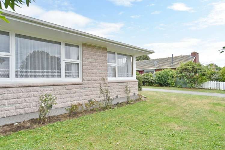 77 Cutts Road Russley_21