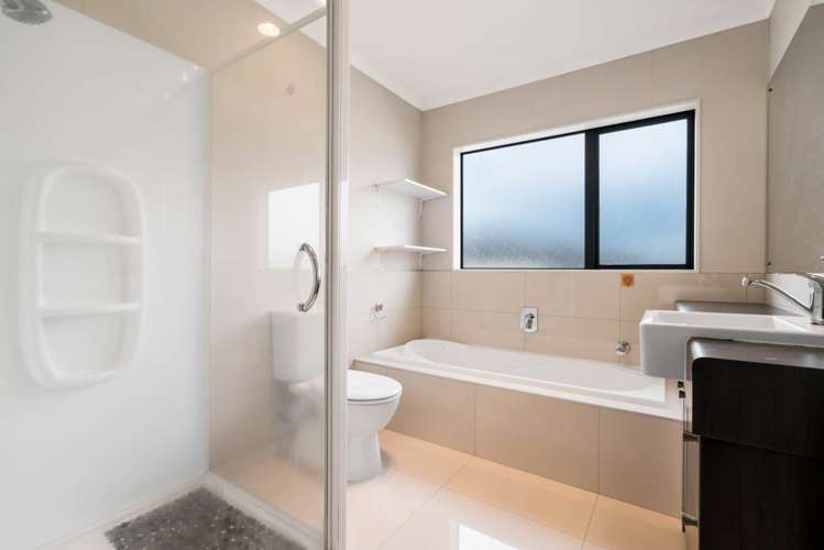 10 Sycamore Street Flat Bush_13