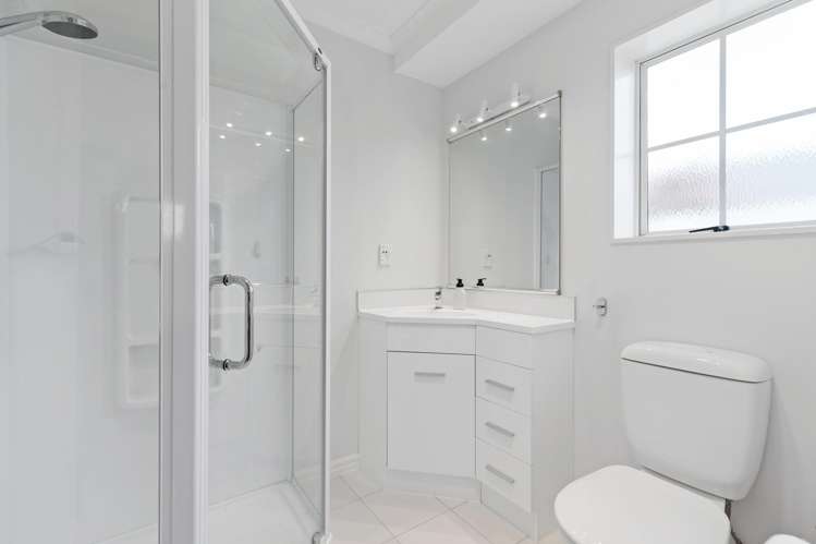 1 Halesia Place Mount Maunganui_11