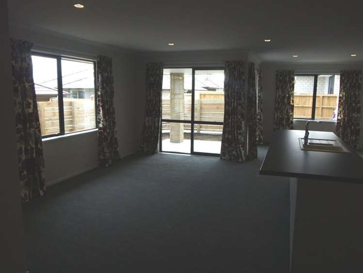 4 Austen Way Hairini_3