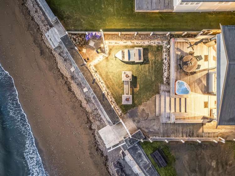 417 Thames Coast  Road SH25 Te Puru_31