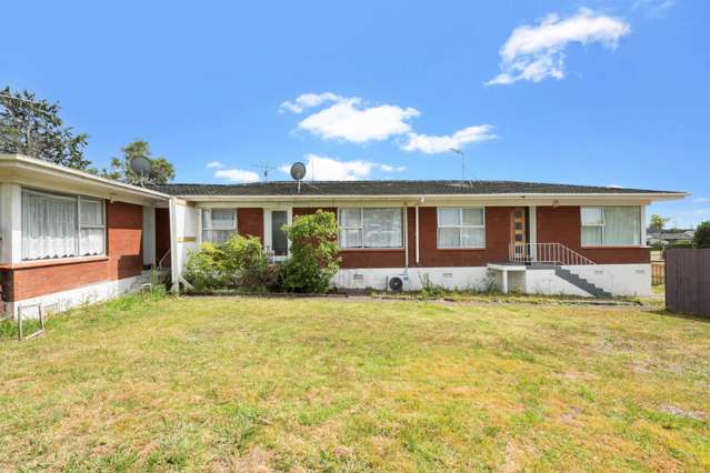 First home or a smart investment in New Lynn?