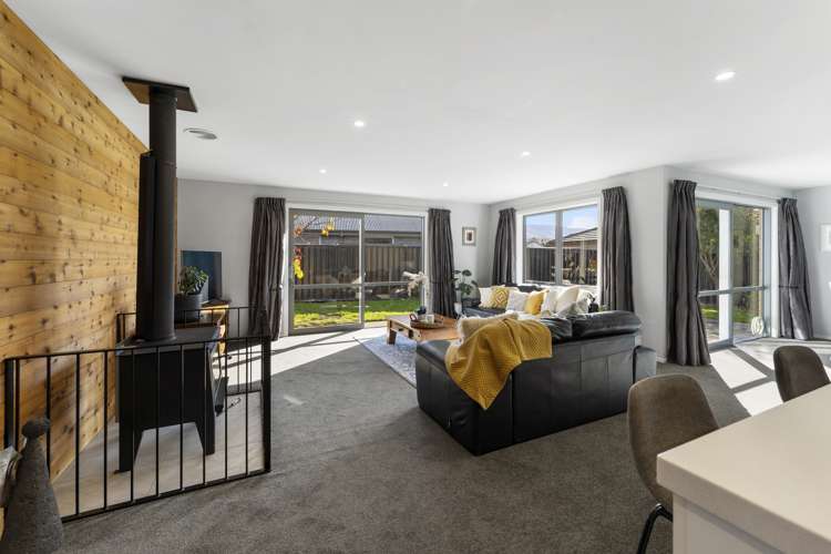 14 Magnetic Place Cromwell_9