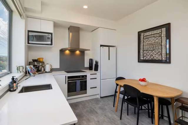 2 Wharetana Crescent New Lynn_3