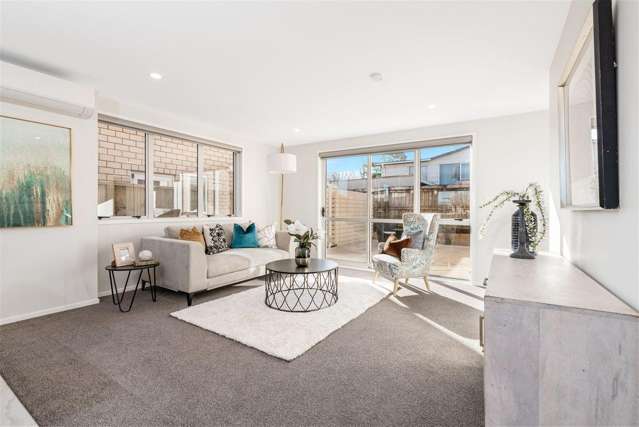 43b Oriel Avenue West Harbour_2