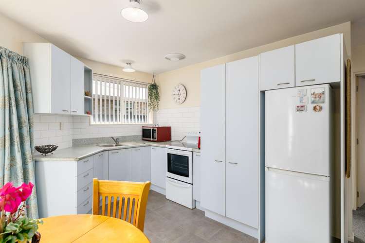 1 Charlotte Lane Woolston_5