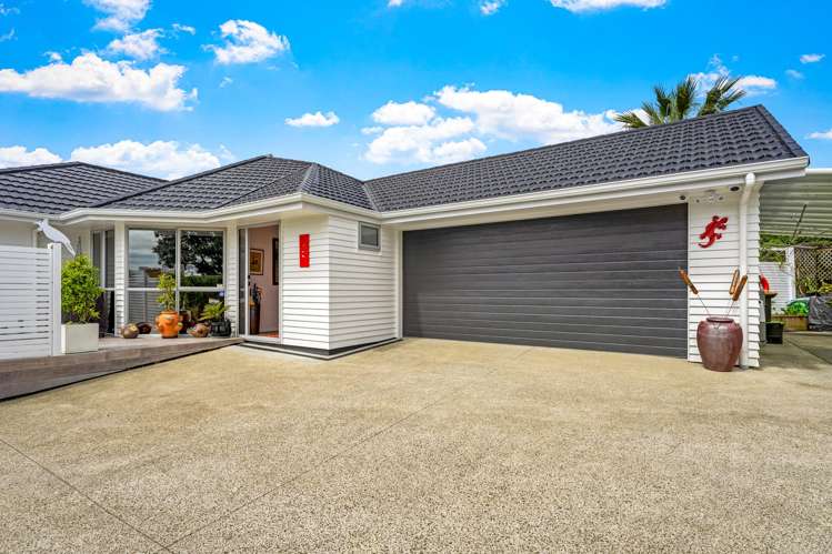 1/4 Roberts Road Matakatia_33