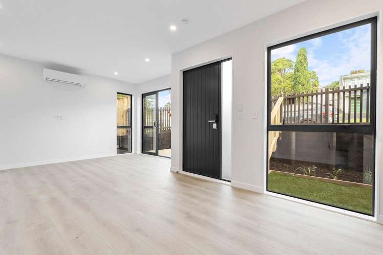 1/ 16 Madison Place Forrest Hill_5