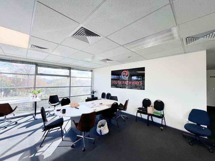 17B Leslie Hills Drive Riccarton_2