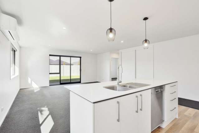 4 Shrimpton Avenue Woodend_2