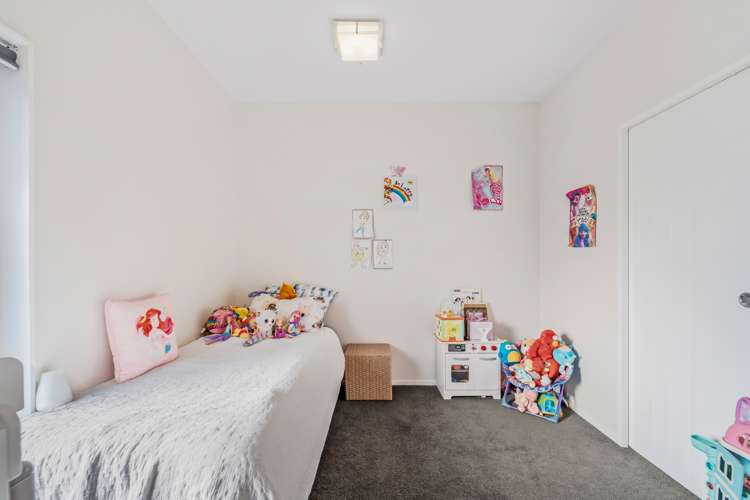 87 Roberts Road Matakatia_17