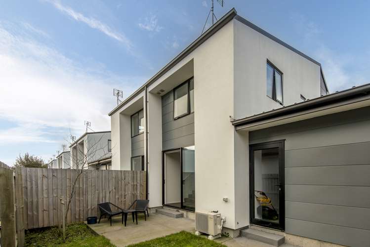 9 Verlamio Lane Edgeware_14