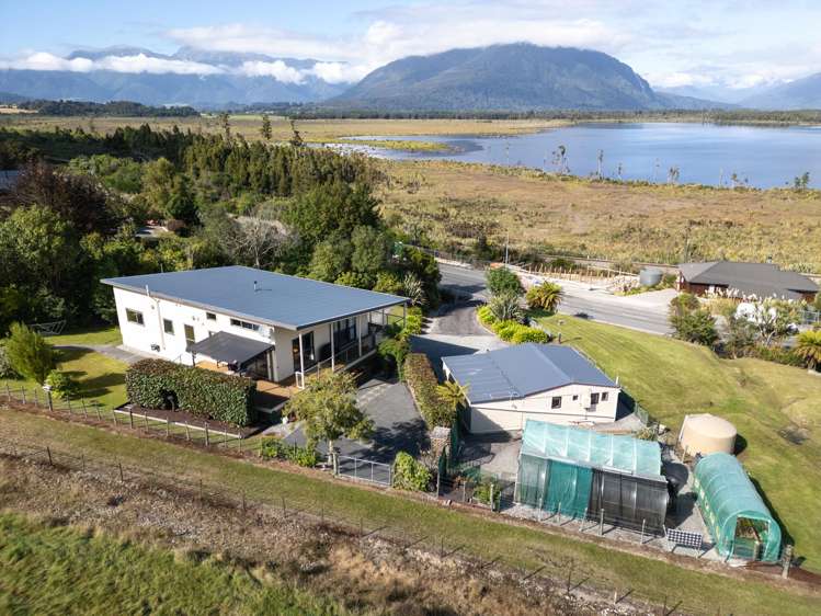 27 Lake Brunner Road Moana_34