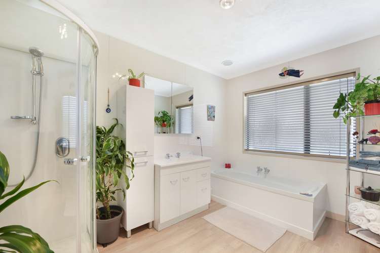 31 Aldinga Avenue Stoke_8