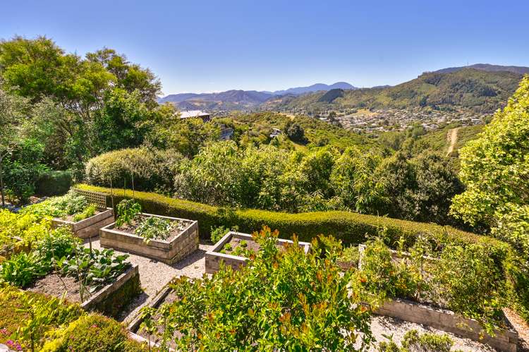 331 Princes Drive Britannia Heights_17