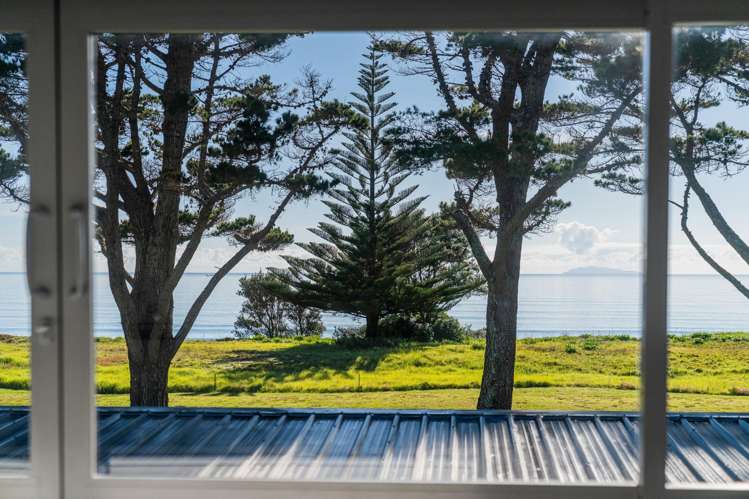 139 Mercury View Matarangi_13