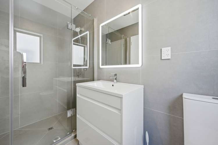 3 Greenbrier Street Westgate_11
