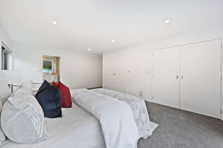 25c Marina Road Torbay_15