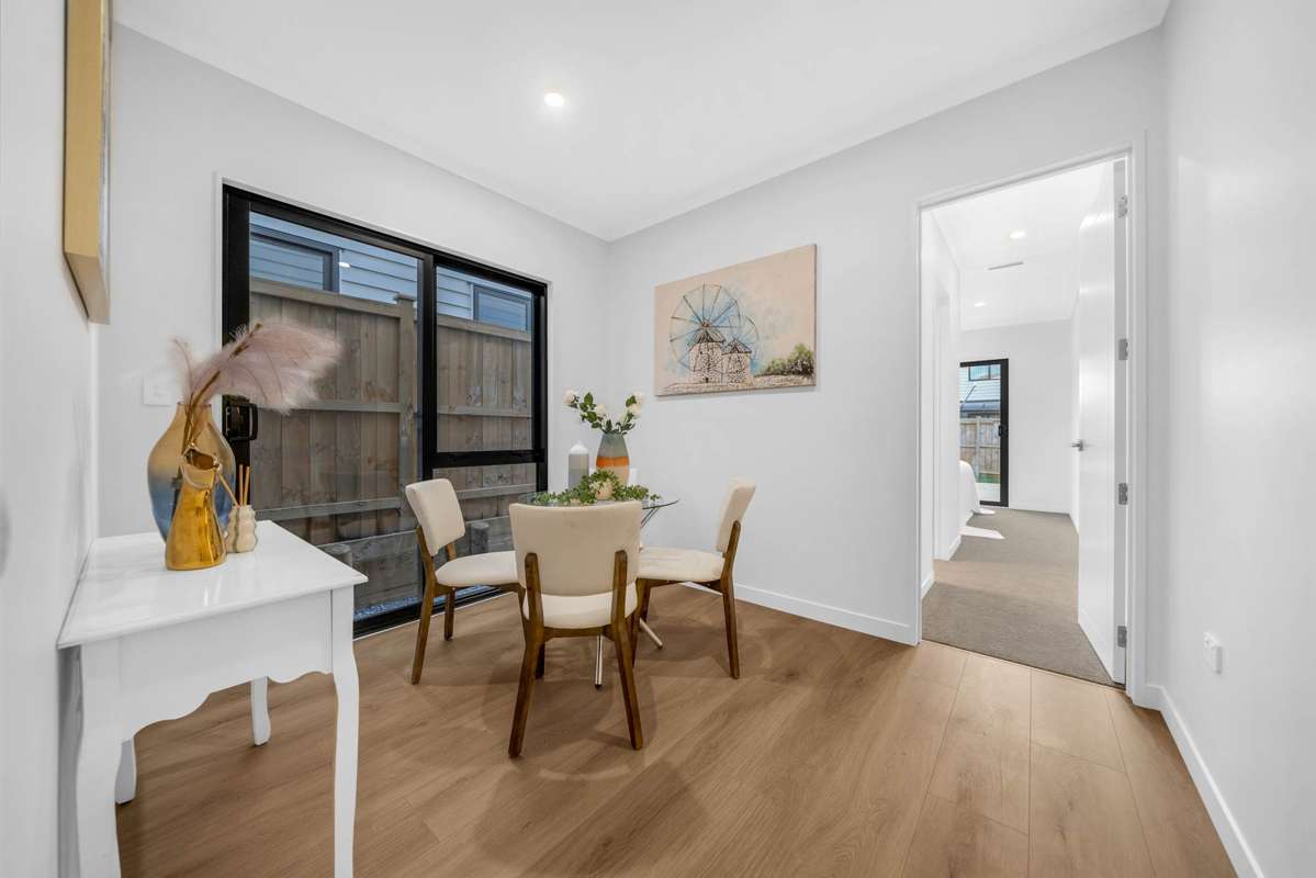 21 Obelus Road_5