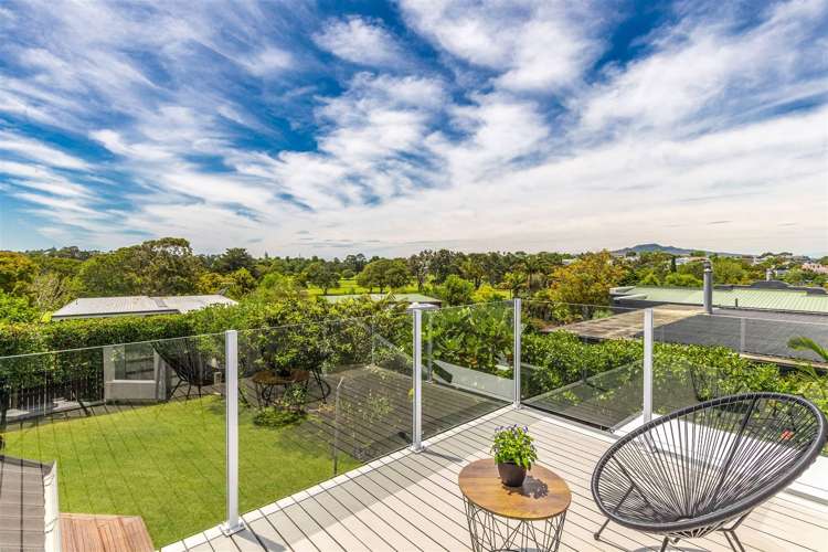 16 Empire Road Devonport_5