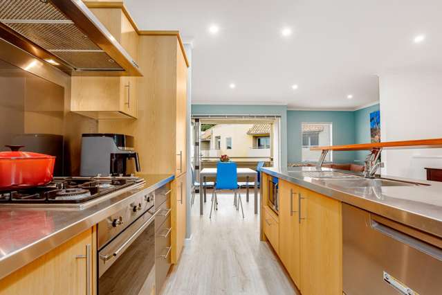 26/305 Evans Bay Parade Hataitai_3