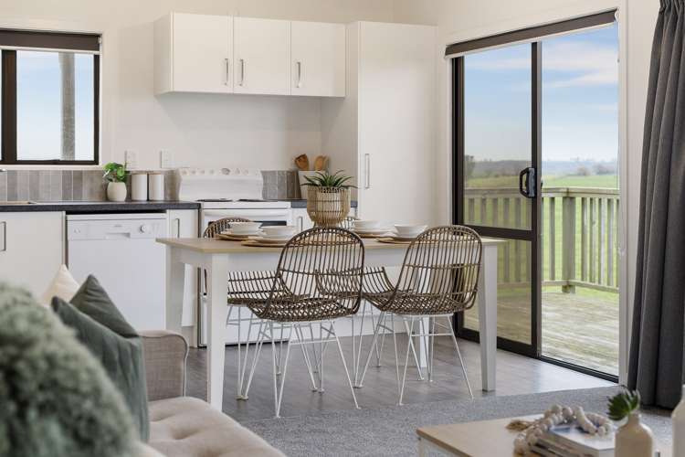 239 Pukehina Beach Road Pukehina_16