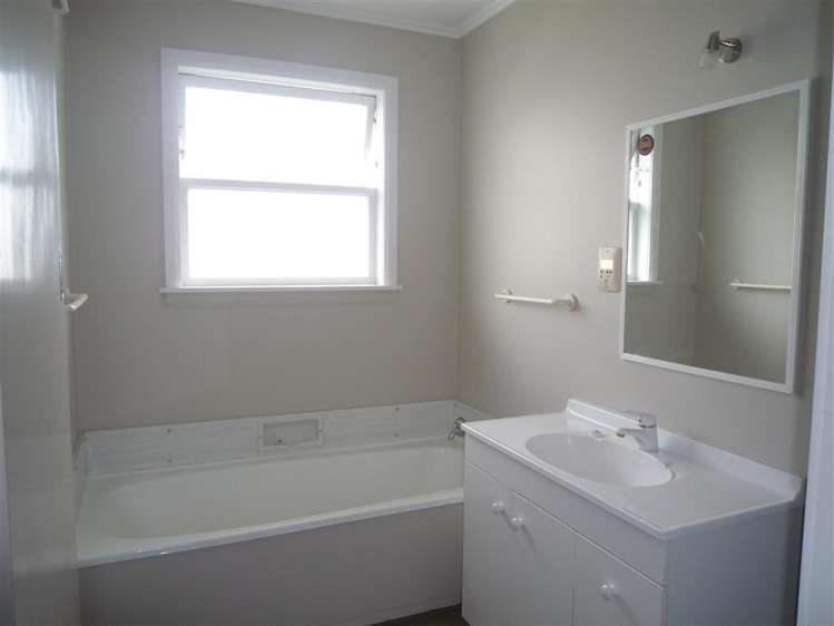 2 Anakiwa Street Kelvin Grove_6