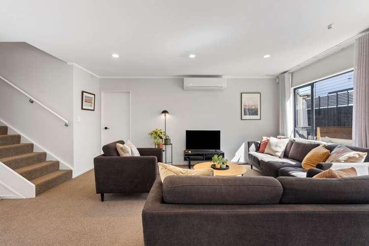 11A Waddell Avenue Pt England_3
