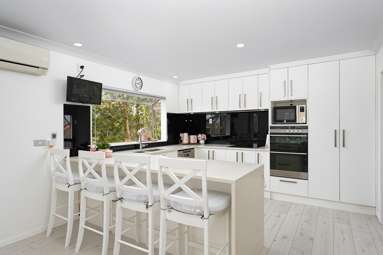 117 & 117A Awaroa Road_2