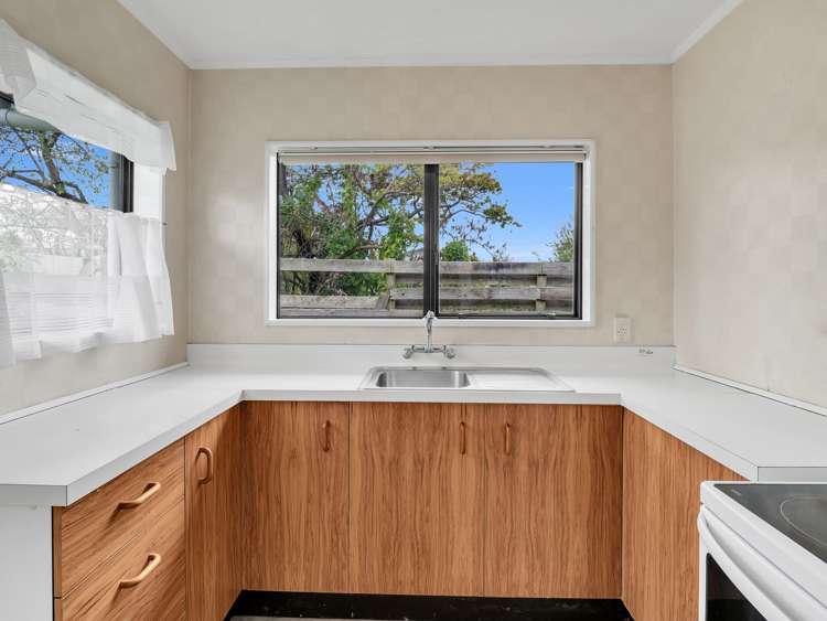 984H Tremaine Avenue Roslyn_8