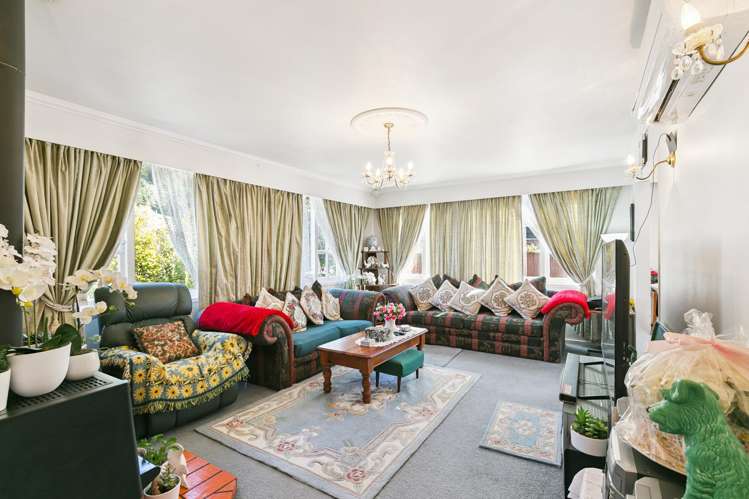 24 Turriff Crescent Tawa_6