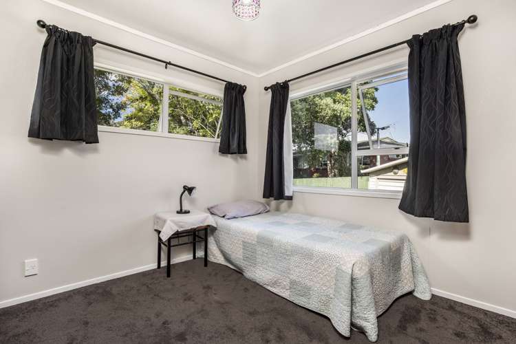 17 Seabar Place Glen Eden_12