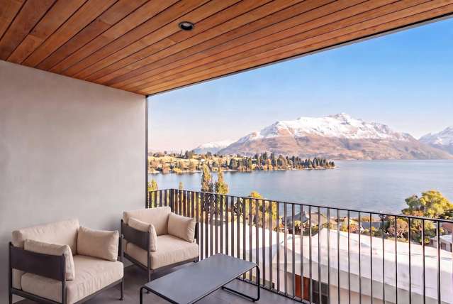 The Bay Collection, 8 Suburb Street Queenstown_2