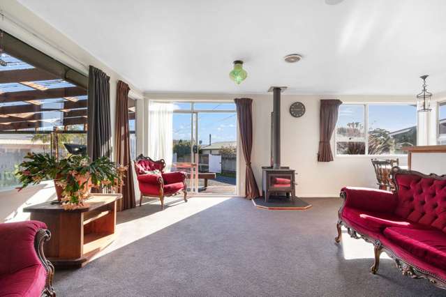 17 Barnard Road Fairy Springs_2