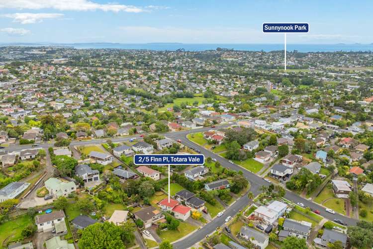 2/5 Finn Place Totara Vale_14