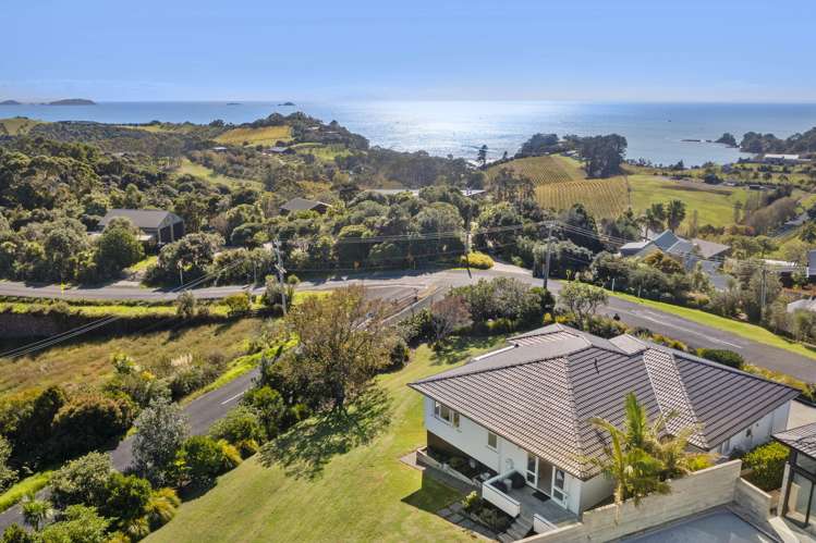 39 Tiri Road Oneroa_16