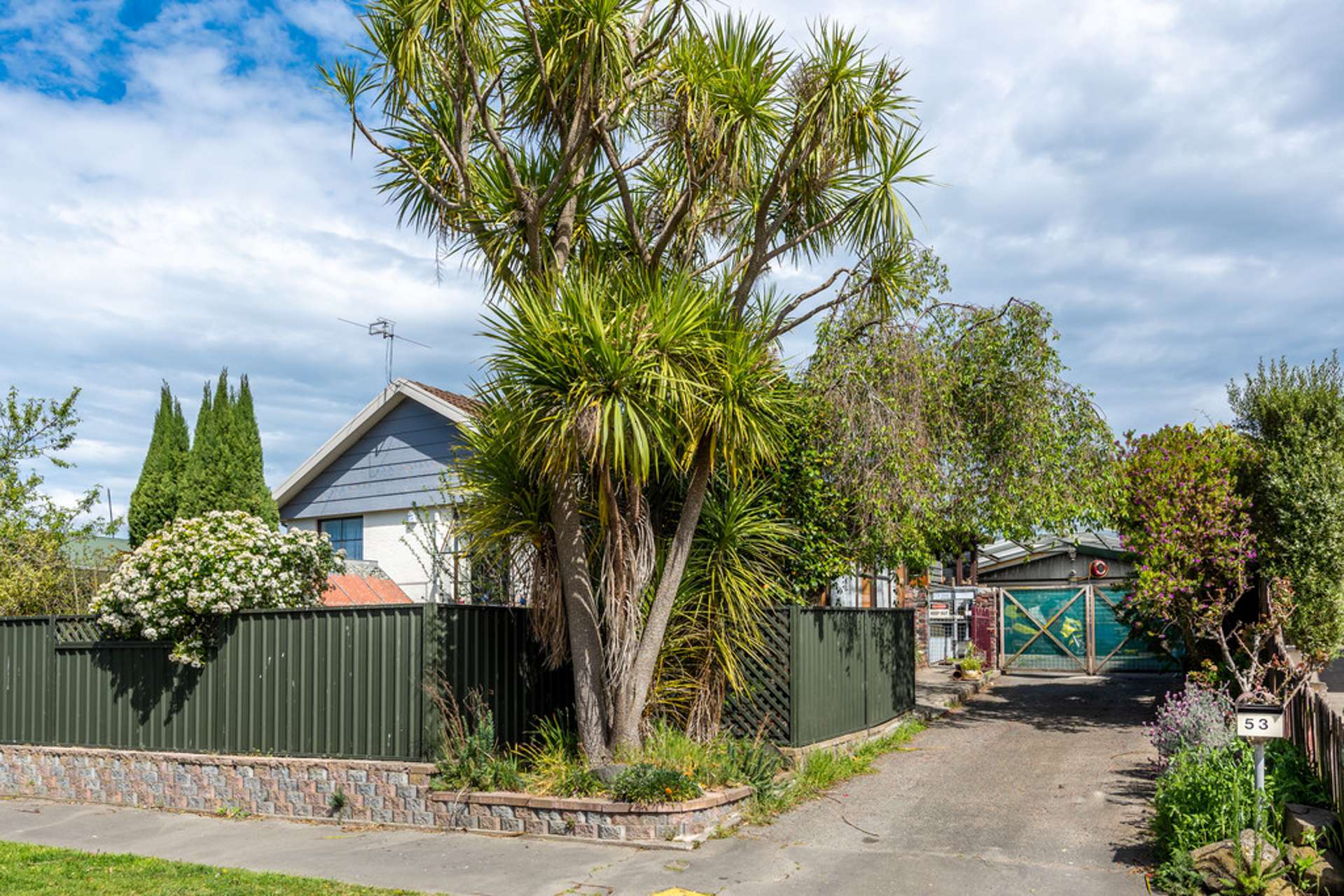 53 Warren Crescent Hillmorton_0