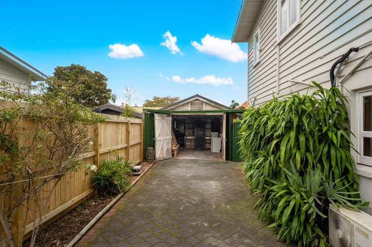 3 Carrie Street Sandringham_41