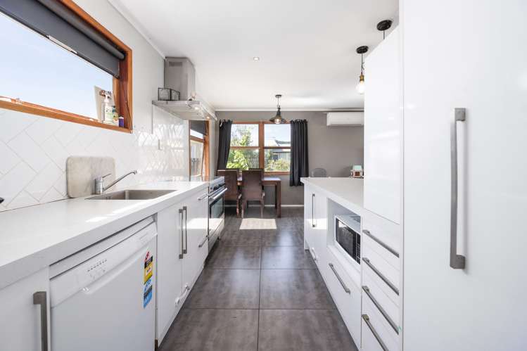 13 Byron Grove Owhata_2