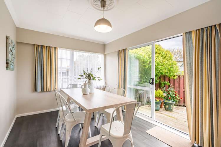 8 Montana Road Totara Park_4