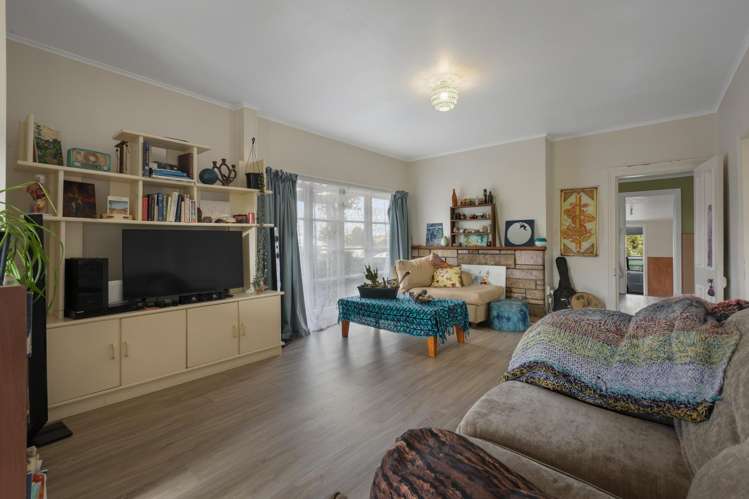 26 Silverton Road Waihi_17