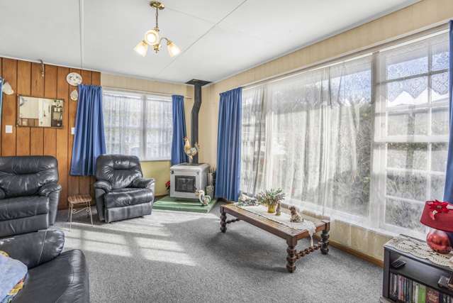 18 Karamu Crescent Wainuiomata_1