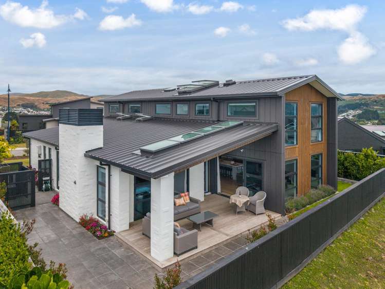 14 Rotorua Grove Aotea_28