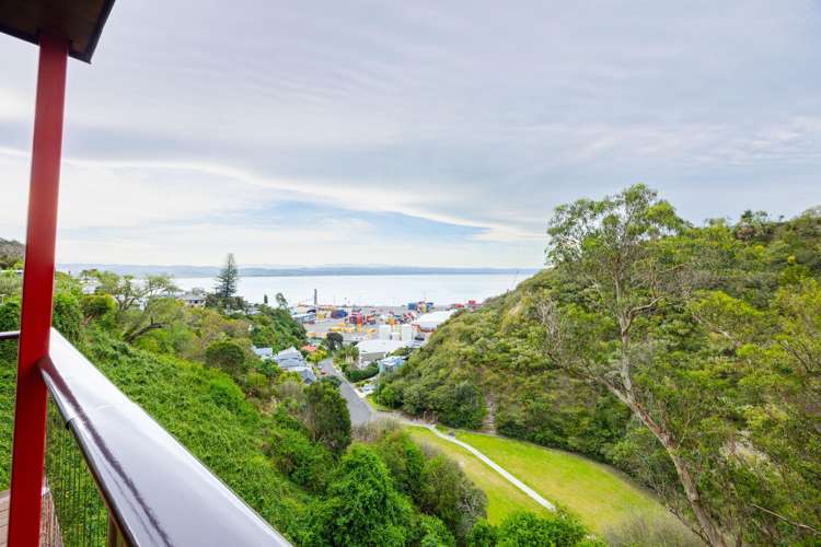 4B Seapoint Road Bluff Hill_26