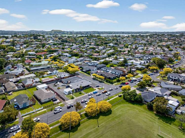4 Ussher Place Pakuranga Heights_16