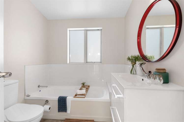 18 Dusky Crescent Aotea_7