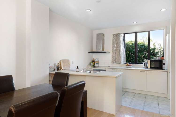 44/17 Lyon Avenue Mount Albert_6