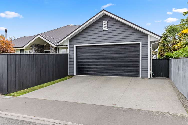 95 Office Road Merivale_25